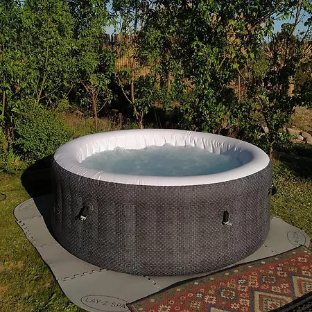 Z Sauna I Jacuzzi Na Wylacznosc Dabrowka (Wolomin)