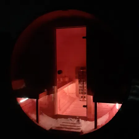Z Sauna I Jacuzzi Na Wylacznosc 펜션